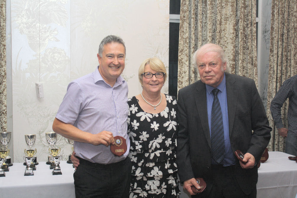 Graham Underwood and Bev Scott-Johns, Runners-up of the Third Division